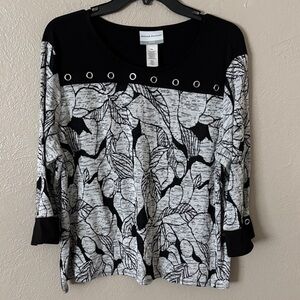 Alfred Dunner Women’s Floral Top, Black/White, Petite XL